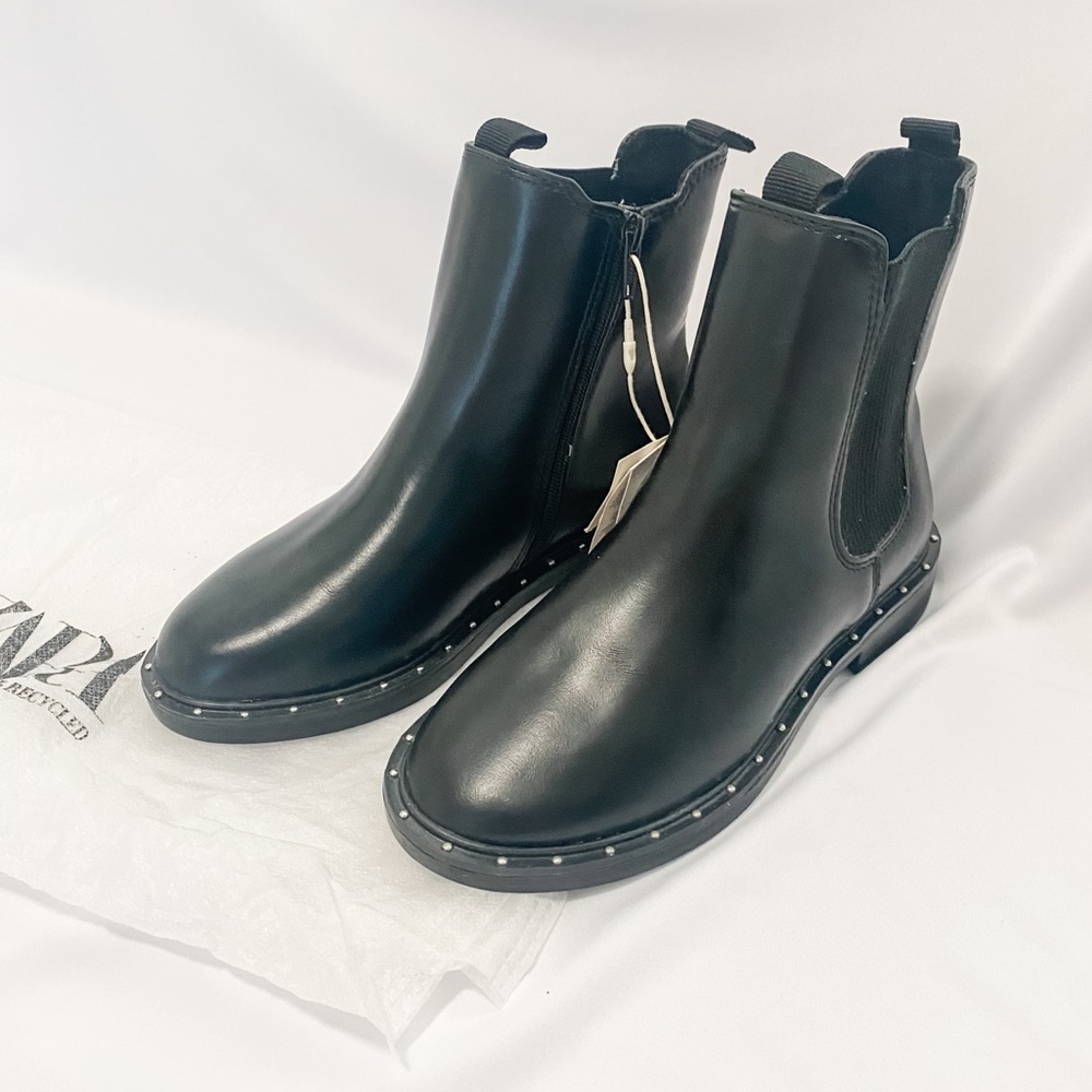 NWT Zara girls studded boots